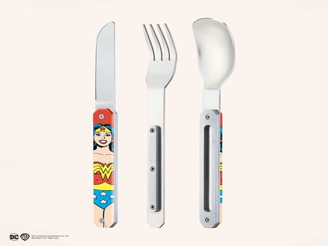 Couverts Droits 12h34, Wonder Woman Vintage